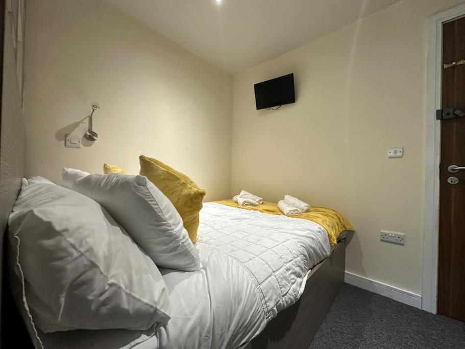 Studio Flat In Bolton 아파트 외부 사진